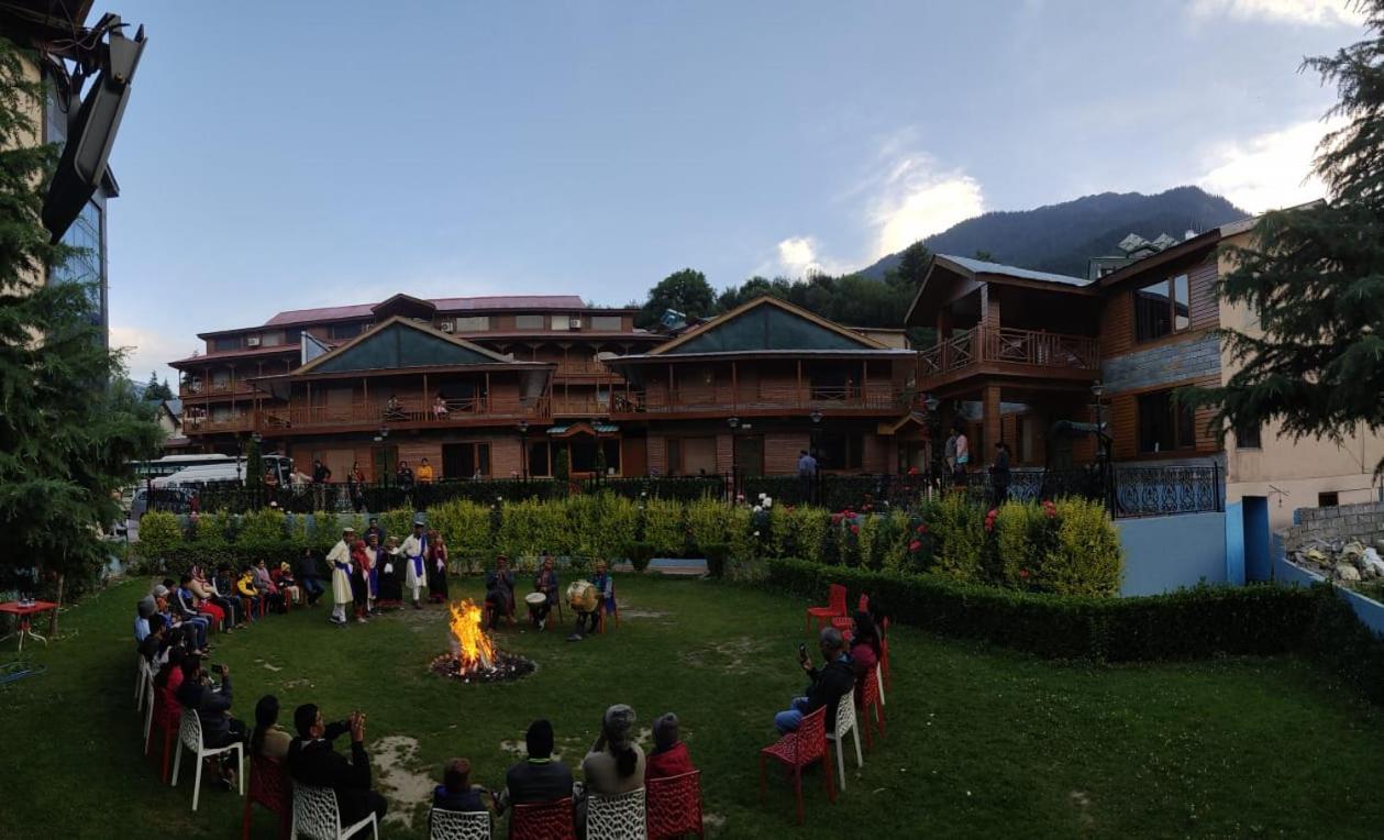 Himalayan Nomad Cottage, Manali ! All 2 Bedroom Independent Cottages ! Personal Lawn Every Cottage ! Parking ! Scenic Mountains View ! Spacious Rooms ! エクステリア 写真
