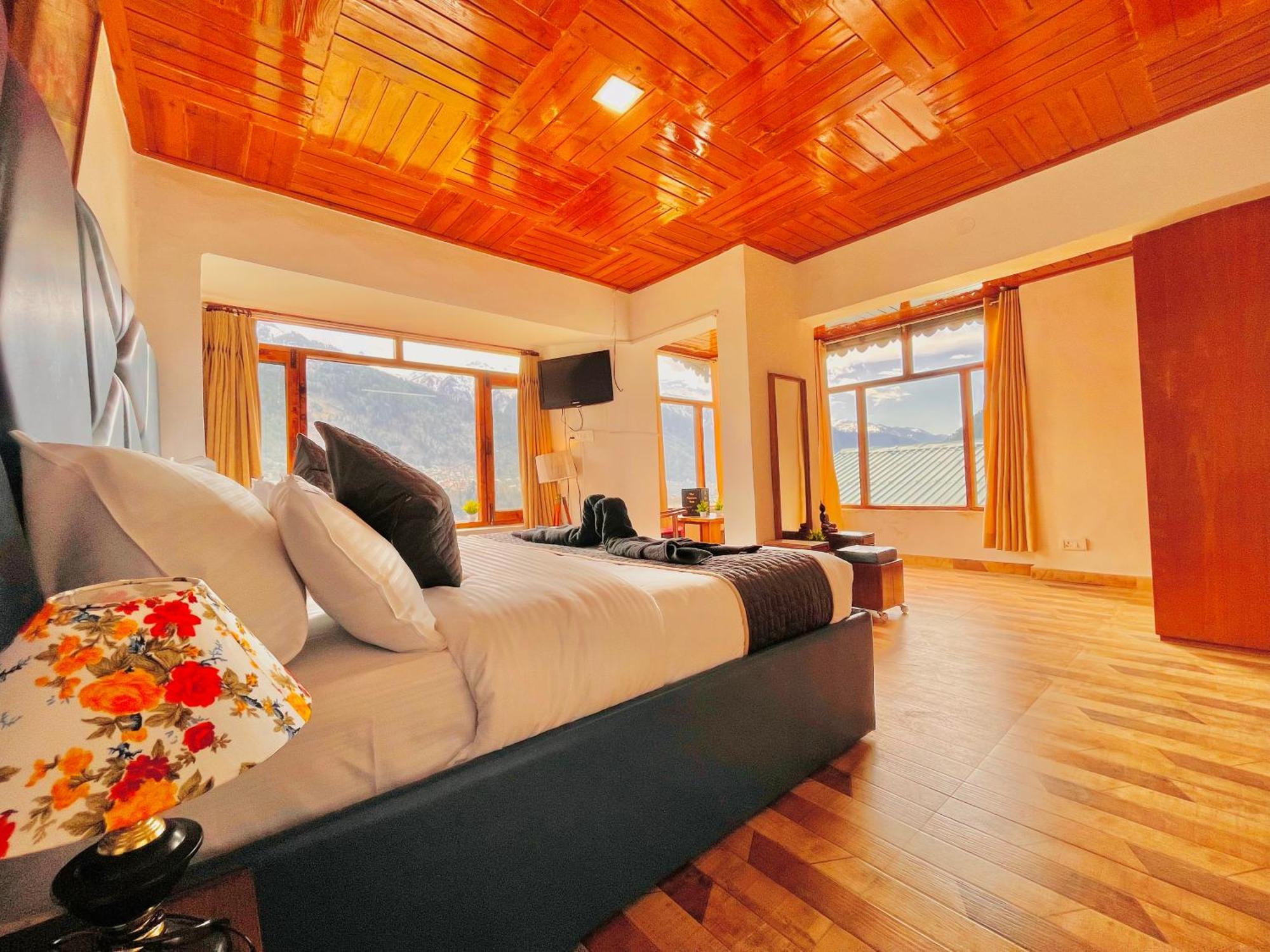 Himalayan Nomad Cottage, Manali ! All 2 Bedroom Independent Cottages ! Personal Lawn Every Cottage ! Parking ! Scenic Mountains View ! Spacious Rooms ! エクステリア 写真
