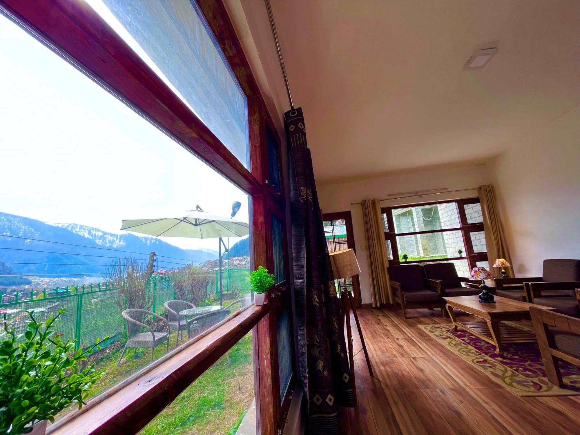 Himalayan Nomad Cottage, Manali ! All 2 Bedroom Independent Cottages ! Personal Lawn Every Cottage ! Parking ! Scenic Mountains View ! Spacious Rooms ! エクステリア 写真