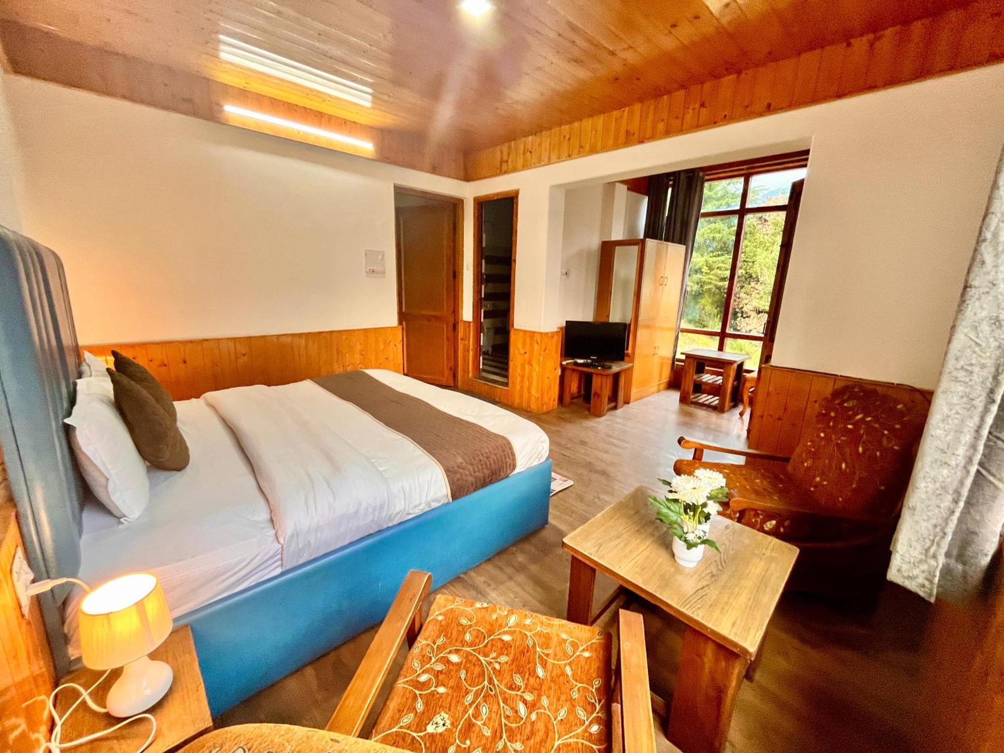Himalayan Nomad Cottage, Manali ! All 2 Bedroom Independent Cottages ! Personal Lawn Every Cottage ! Parking ! Scenic Mountains View ! Spacious Rooms ! エクステリア 写真